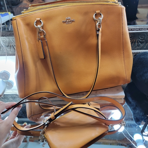 Coach purse and wallet - Picture 5 of 11